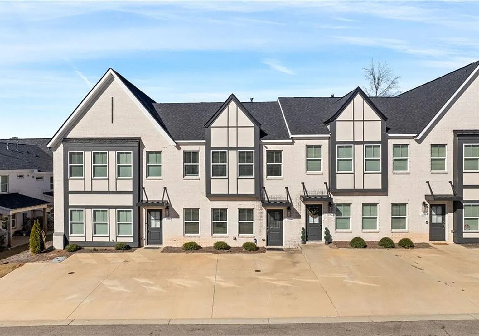2808 Ridge Crest Court, Opelika — Photo 1