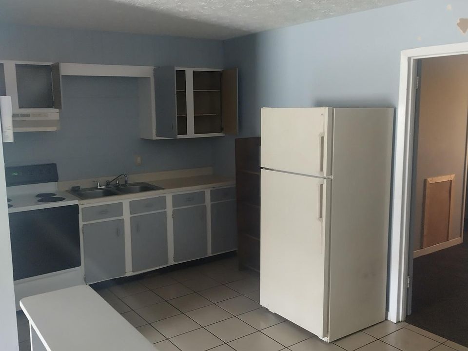 2nd image of 1610 Jaram Rd #13