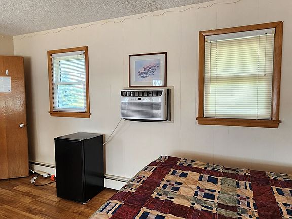 2nd image of 605 30th Ave W Unit 605-01