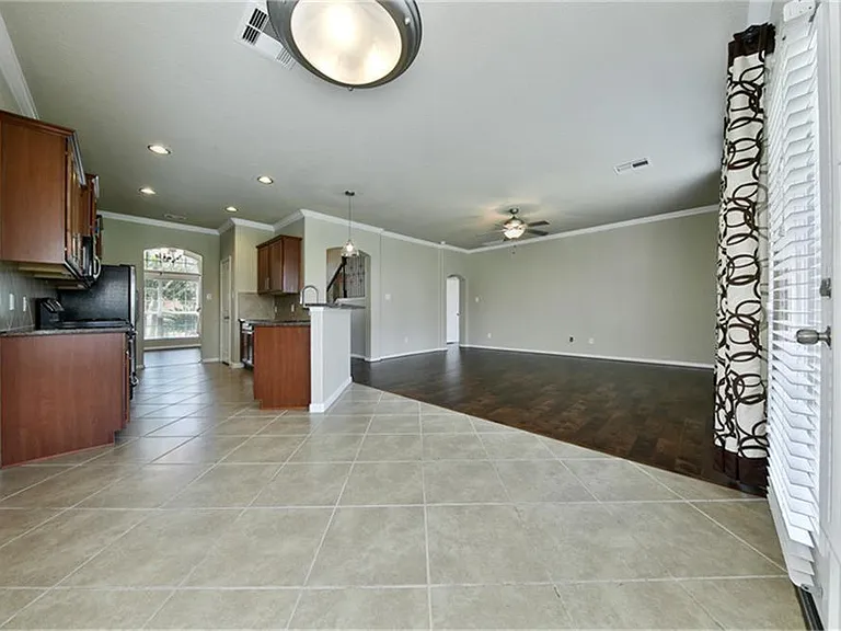 139 Sweet Leaf Grove Ln — Photo 5