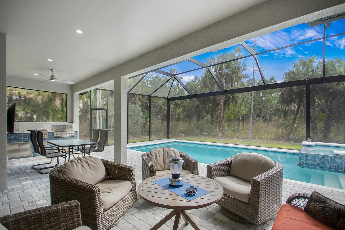 screened in lanai (panorama view) - 610 25th Ave NW