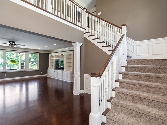 4th image of 2350 Waterside Cir