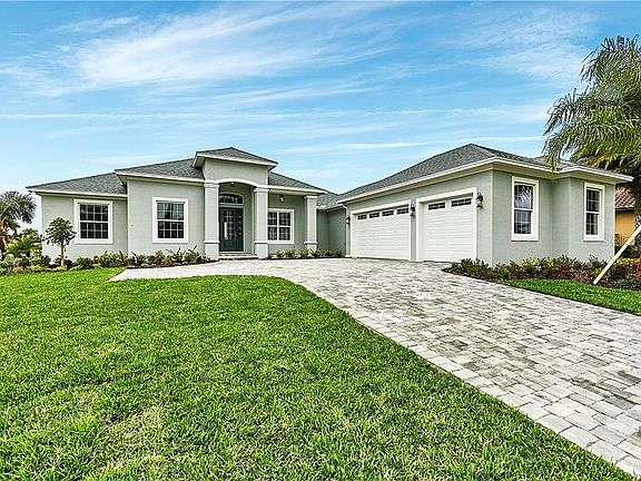 4th image of 4429 Emerald Palms Ln