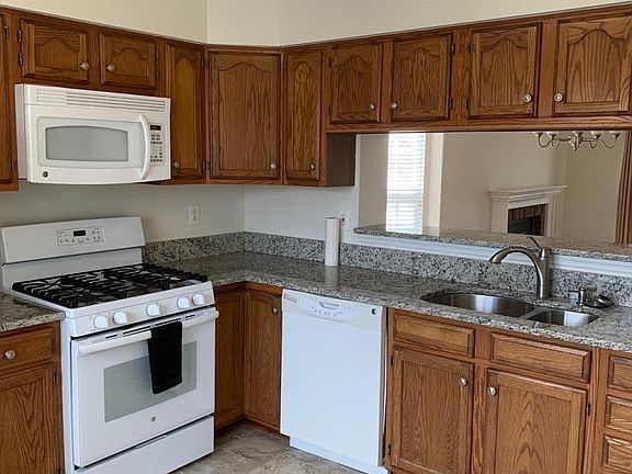 2nd image of 7032 Gatton Sq
