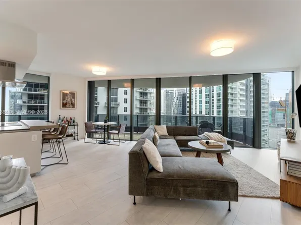 1000 Brickell Plz #2401, Miami, FL 33131