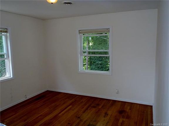 5th image of 602 Cherry St