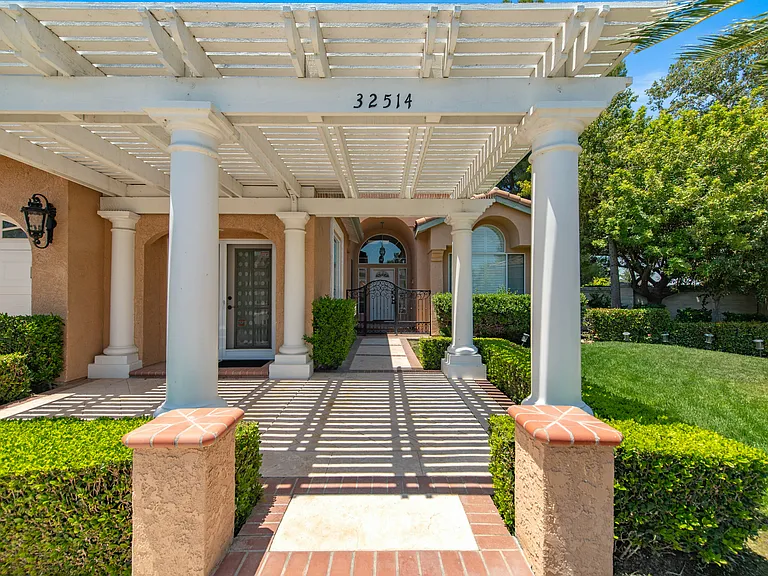 32514 Hupa Dr — Photo 45