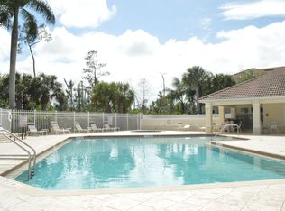 876 Hampton Cir, Naples, FL 34105