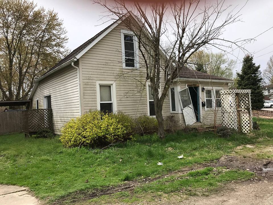 2nd image of 20 Herbert St