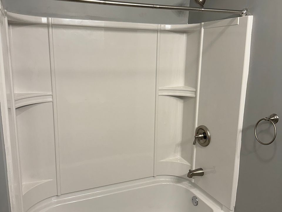 1st image of 138 Penobscot St APT 3