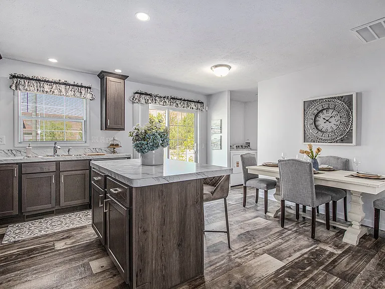 221 S Taylor St — Photo 23