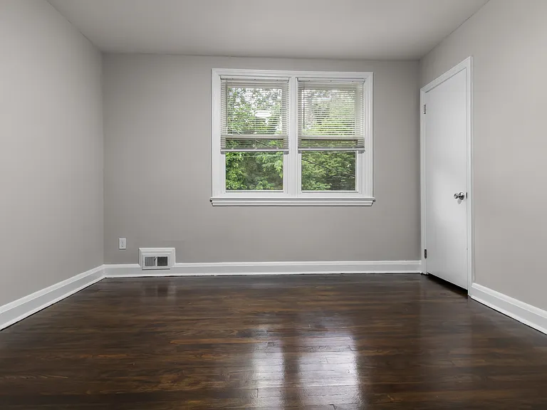 38 Briarwood Rd — Photo 14