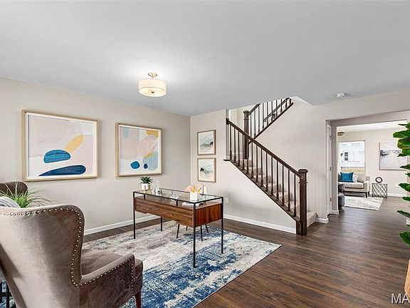 3rd image of 117 Day Lily Ln