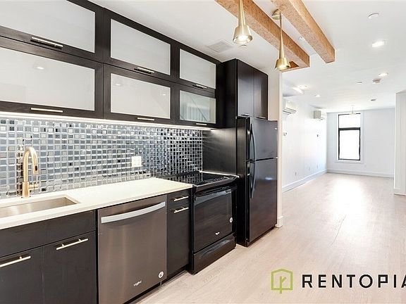 2nd image of 245 N 8th St #405