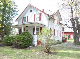 5618 Newburg Rd, Rockford, IL 61108