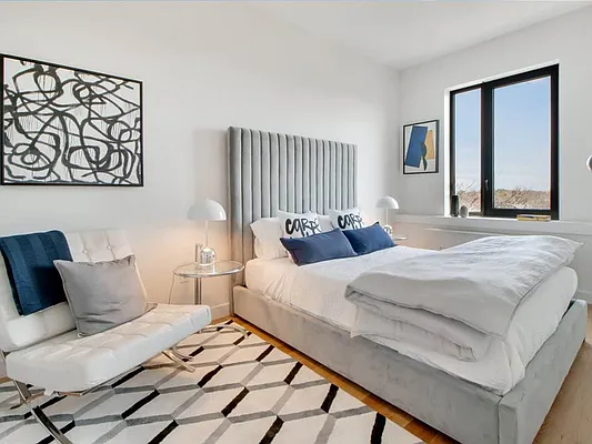 Rented by Artur Gutman, LREB | media 9