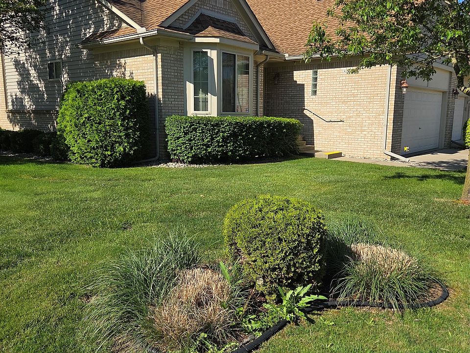 1st image of 30118 Indianwood Dr