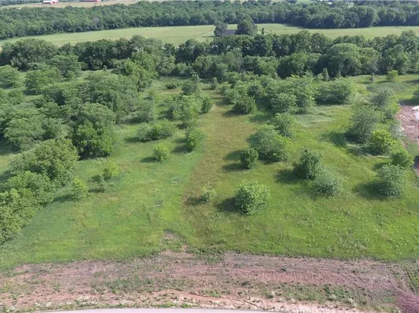 5125 W 209th St, Bucyrus, KS 66013