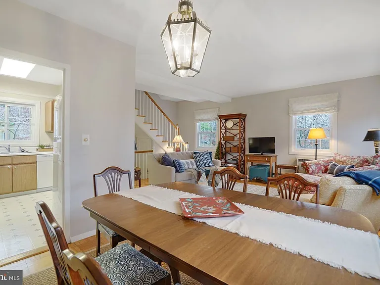 1629 Fitzgerald Ln — Photo 10
