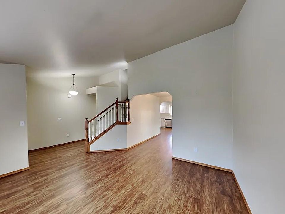 1st image of 8338 212th Ave E