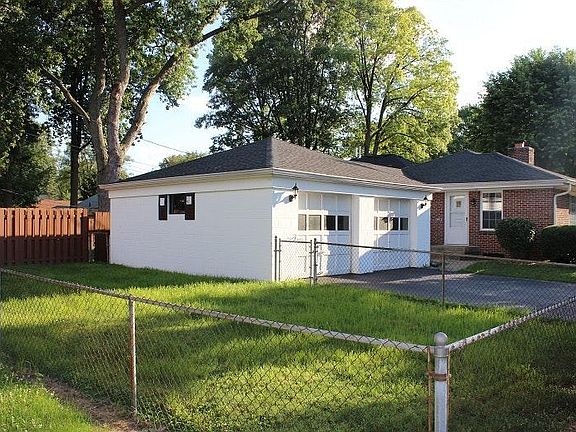 2nd image of 6061 Evanston Ave