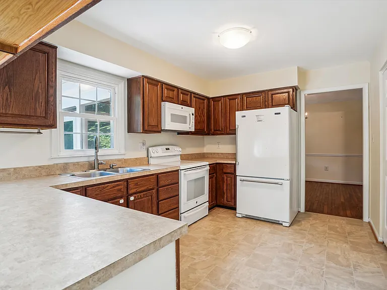 3307 Flintwood Ct — Photo 22