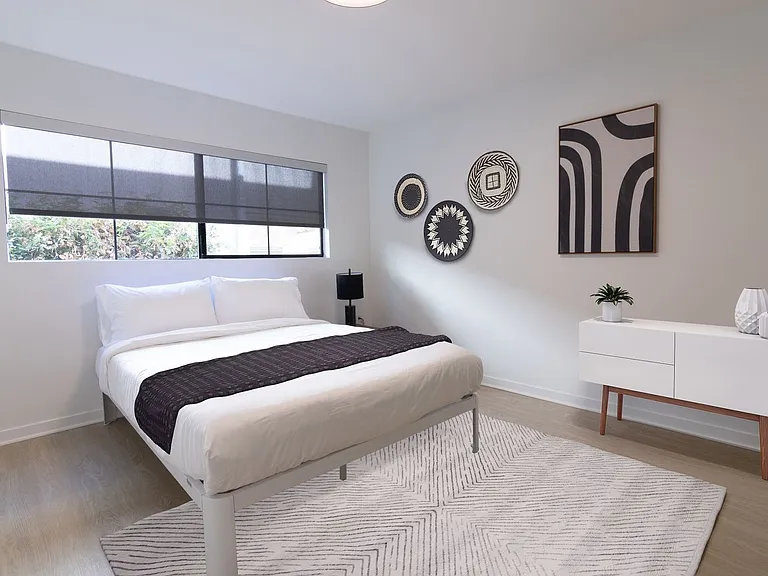 Luxe West — Photo 19