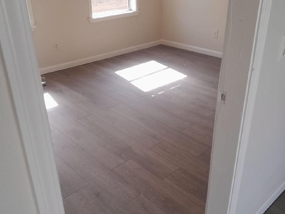 2nd image of 5445 48th St