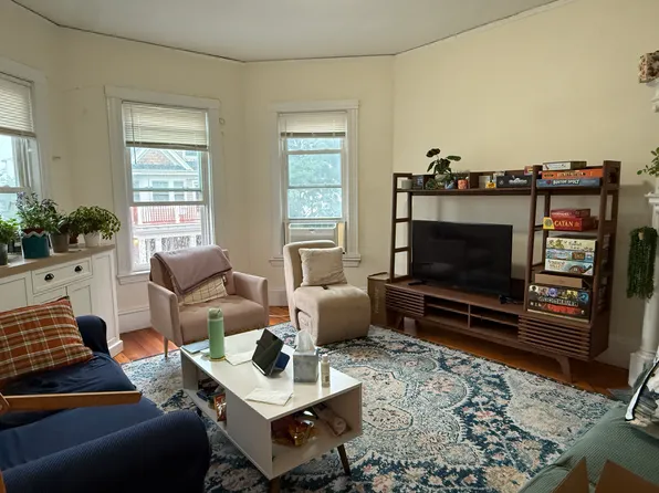 5 Manton Ter, Allston, MA