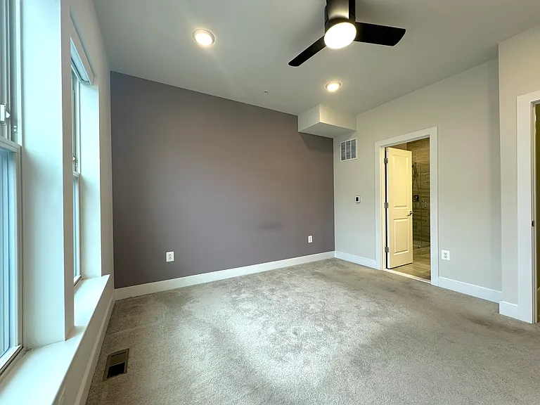 1009 Rockwell Ave — Photo 31