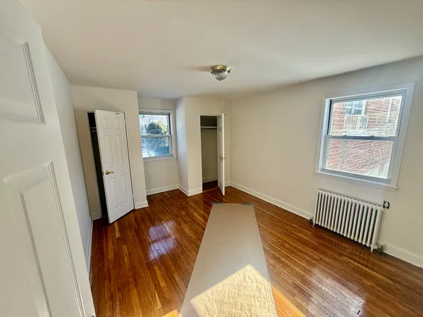 6747 224th St #A, Bayside, NY 11364