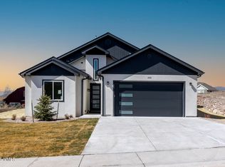193 Tomahawk Dr, Gypsum, CO 81637