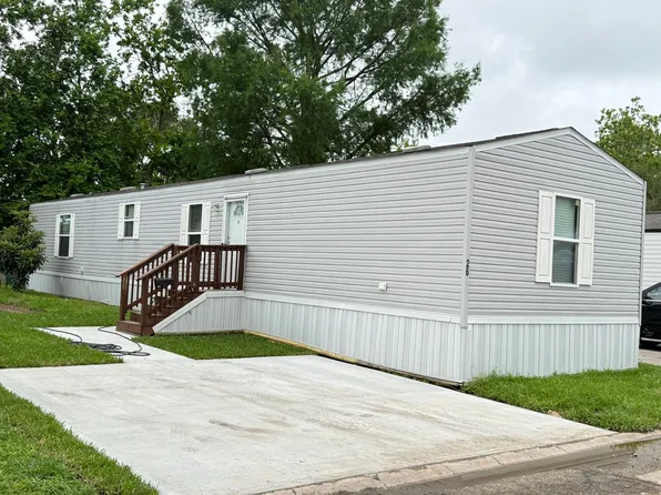 5000 Allen Genoa Rd Trailer 26, Pasadena, TX 77504