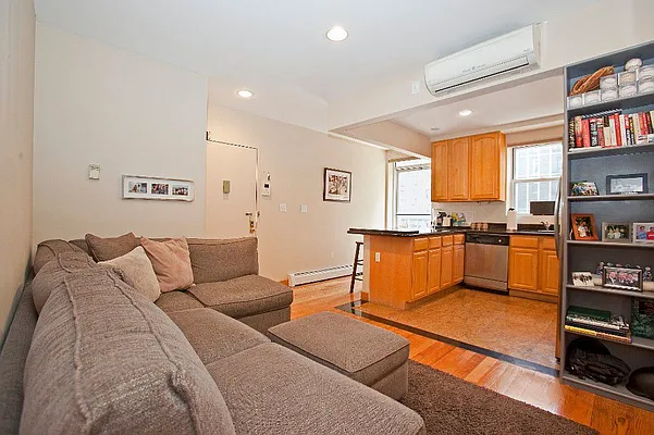 Rented by Jade Stone Real Estate Consulting | media 13