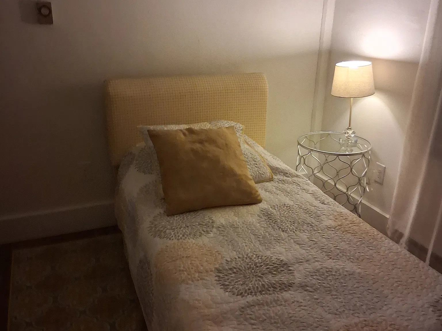 1 bed, 1.5 bath, 1344 sqft, $1,800 — Photo 2