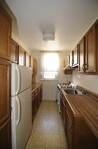341 Terrace Ave Photo 1
