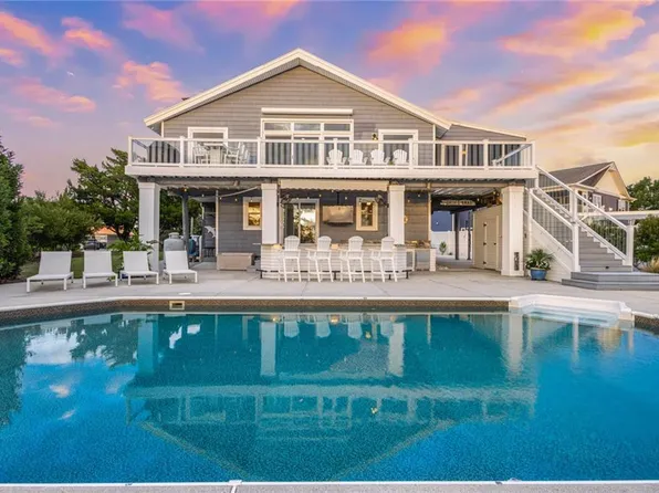 2833 Wood Duck Dr, Virginia Beach, VA 23456