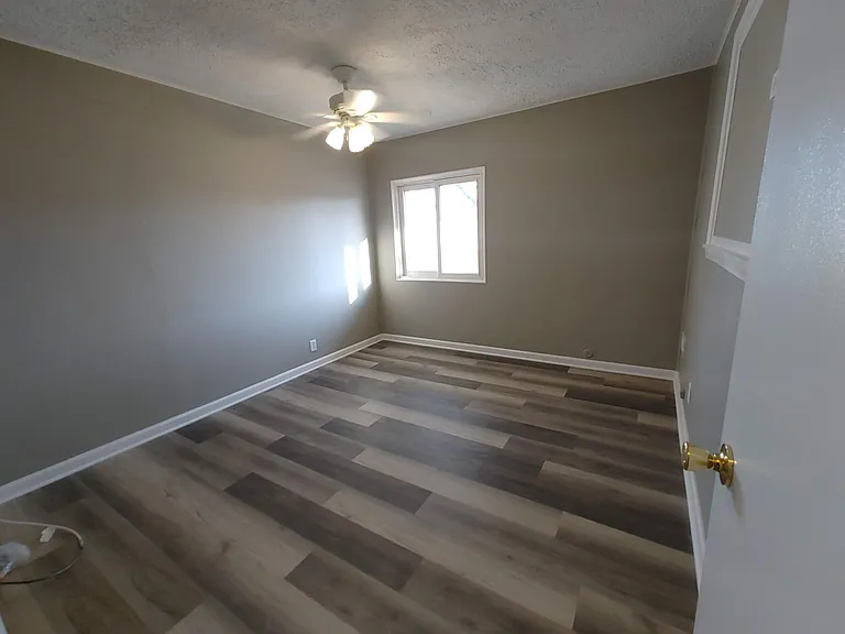 52 Beacon Ave — Photo 18