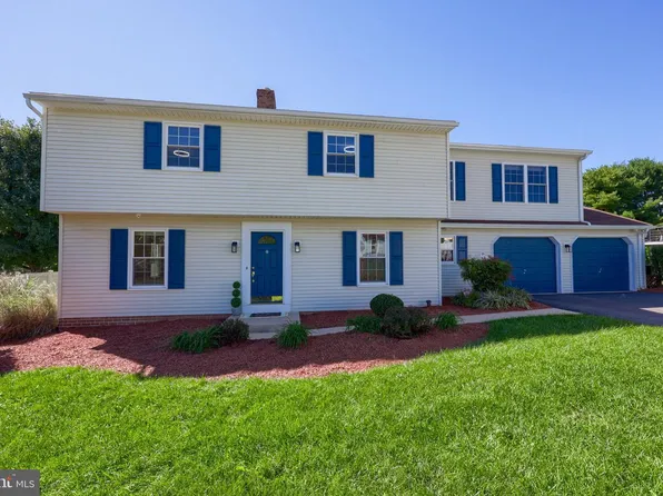 1735 Ashland Dr, York, PA 17408