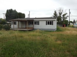 504 4th St S, Brewster, WA 98812