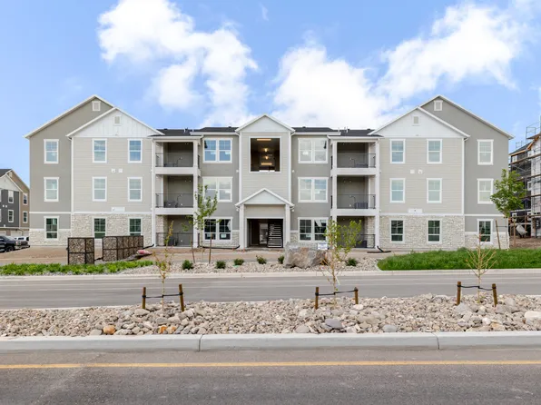 6668 W Twin Rocks Ln #B204, Herriman, UT 84096