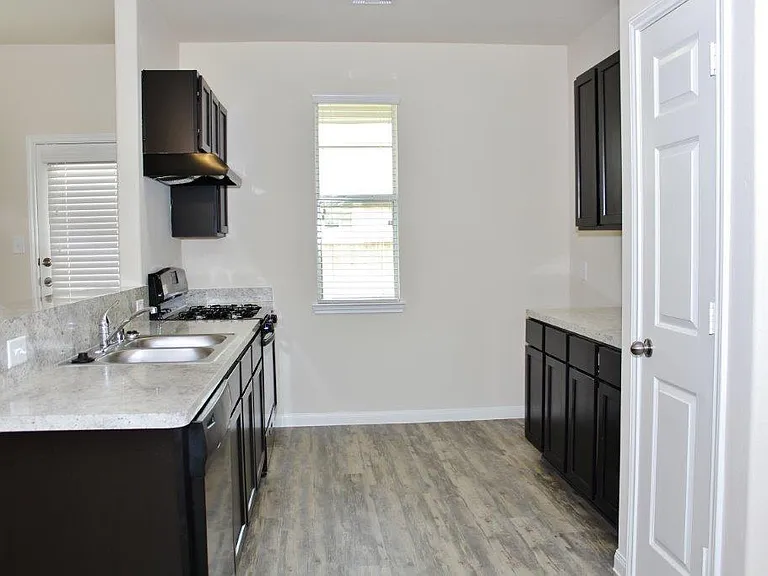 Gemma Ln — Photo 9