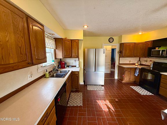 4th image of 416 Toledo St