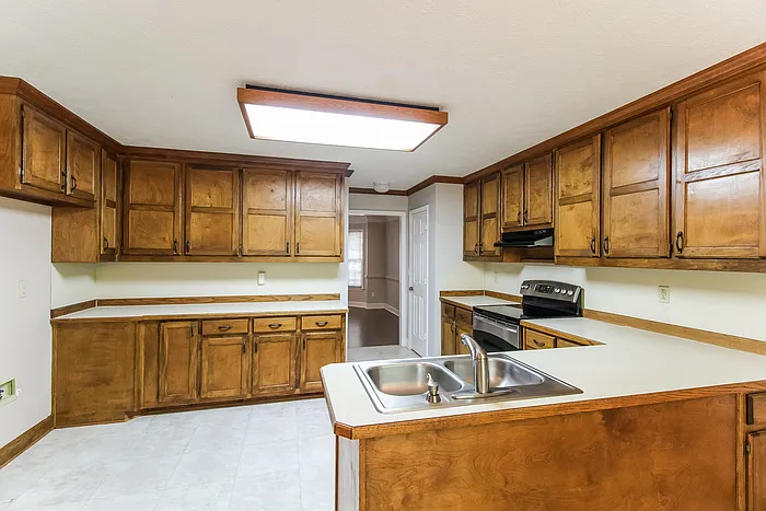 2945 Camary Place Dr SE — Photo 5