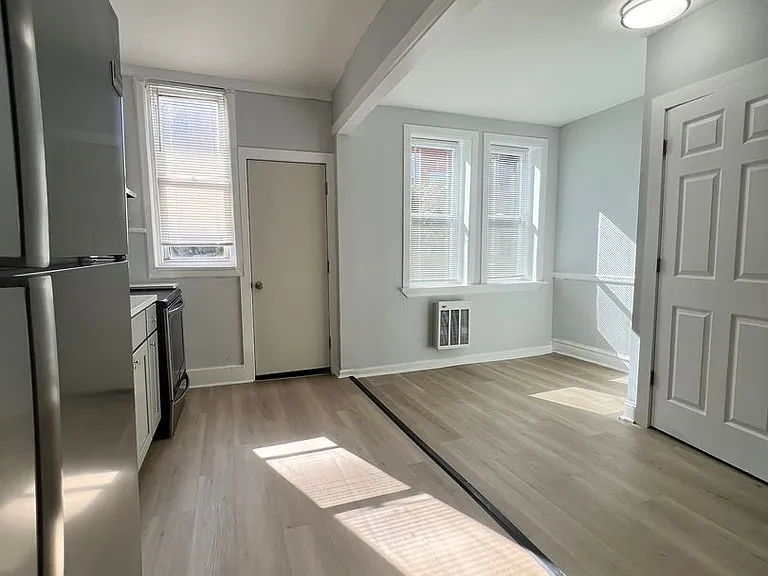 6020 Trinity — Photo 4
