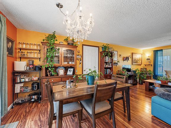 5th image of 3509 Walnut Ln