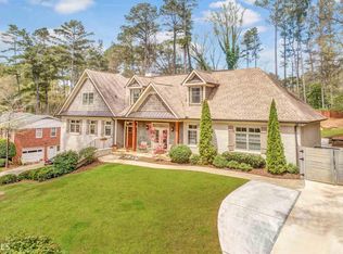 2358 Burnt Creek Rd, Decatur, GA 30033