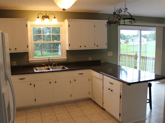 5th image of 4553 Mountain View Dr