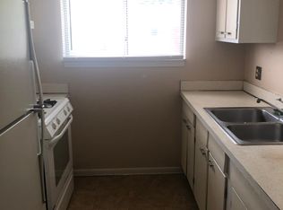 22019 Woodbury Dr #8, Clinton Township, MI 48035