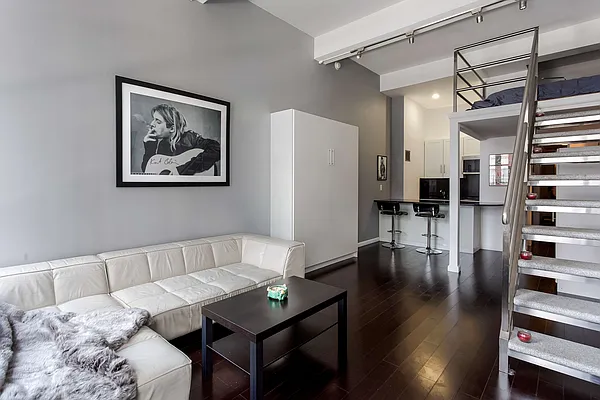 Sold by Compass | media 2